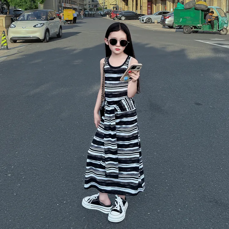 女童2025夏季新款别致松弛美式假两件条纹绑带黑白撞色长款连衣裙