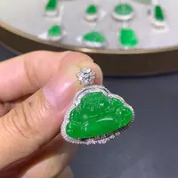 翡翠18K金镶嵌颈饰翡翠