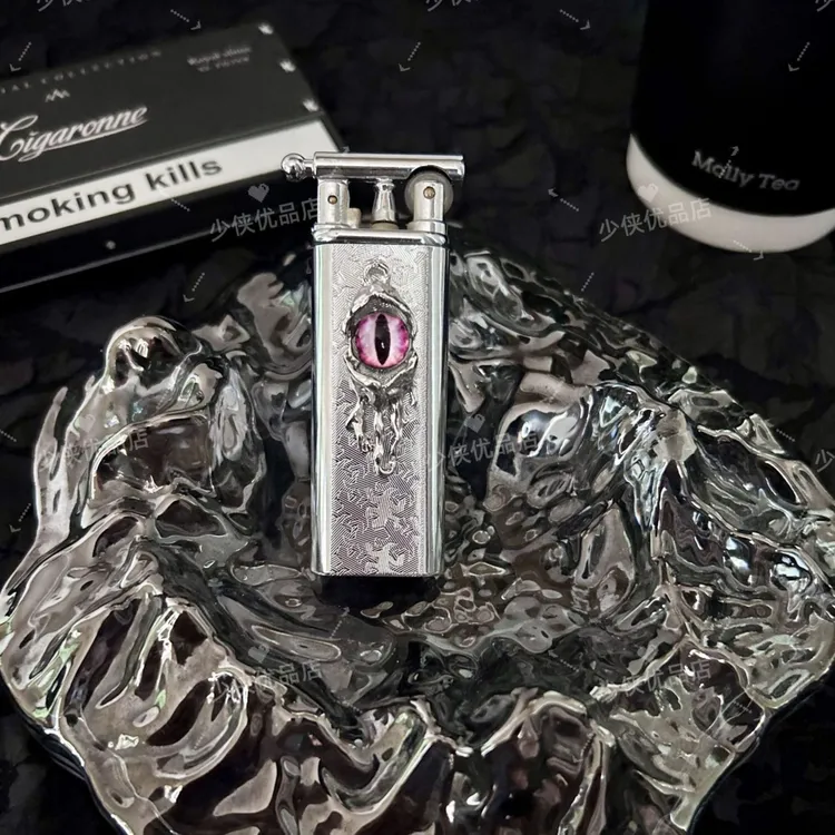 放假4天！打火机高级感送男女生礼物轻奢金属高档创意砂轮火机潮