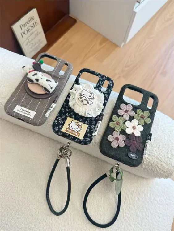 秋冬可爱毛绒针织花朵挂绳适用iPhone17pro手机壳苹果16pro新款15