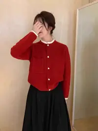 《香香严选》2025年圆领爱心扣拼接针织开衫蕾丝边毛衣减龄外套9084