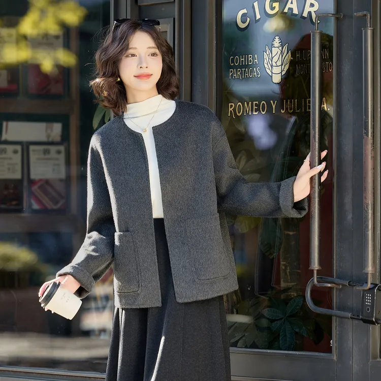 时尚圆领灰色双面羊绒短外套女2025秋冬简洁大方气质减龄毛呢上衣