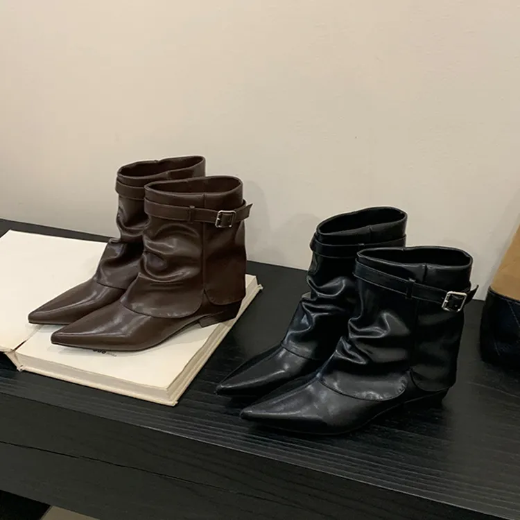 尖头低跟套筒短靴女2025秋冬复古方头法式女靴子西部裤管靴马丁靴