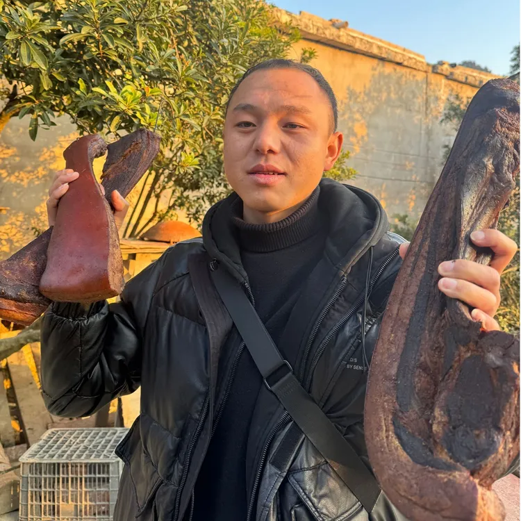 贵州土猪腊肉慢火烟熏贵州剑河土特产（默认不烧皮）