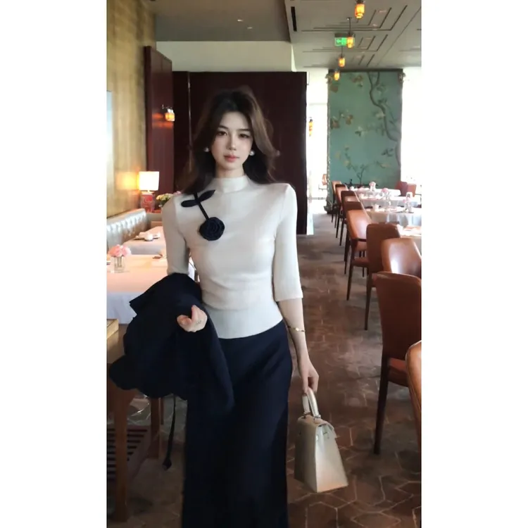 parkyeon法式立体花朵半高领中袖针织衫女秋季新款高腰半身裙潮
