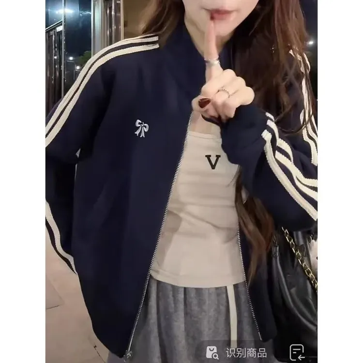 休闲短款拉链开衫外套女2025秋季新款立领三条杠棒球服夹克衫上衣