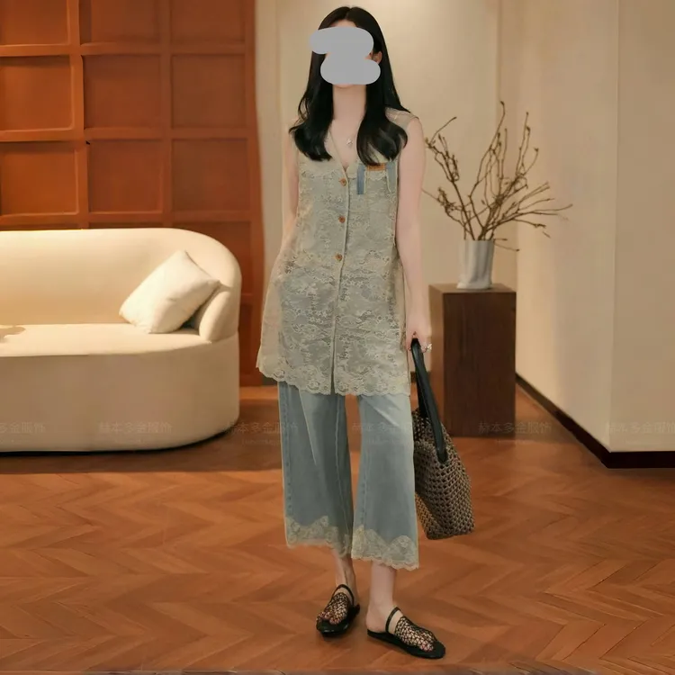 洋气衣服女夏季新款轻奢欧若风设计师蕾丝拼接牛仔显瘦气质套装女