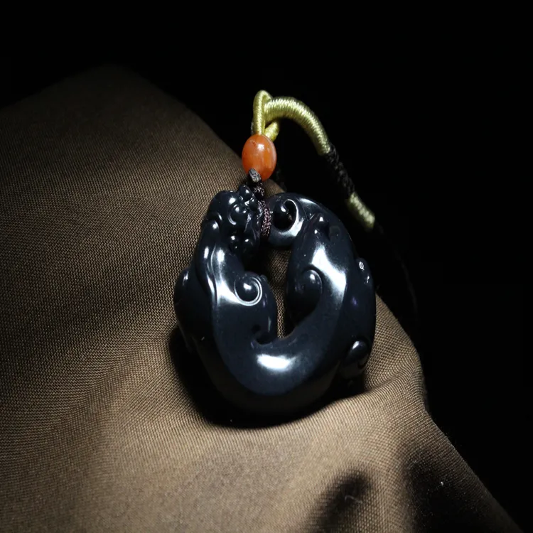 天然和田玉墨玉仿古螭龙挂件吊坠手把件 尺寸35×13.5mm重量18.6g