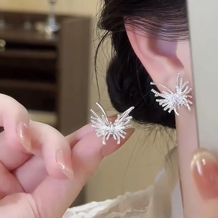 小众设计感烟花蝴蝶耳钉耳环女时尚简约百搭高级气质耳饰2025新款