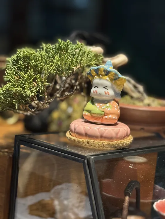 景德镇手工桌面可爱治愈系无语佛陶瓷转转摆件