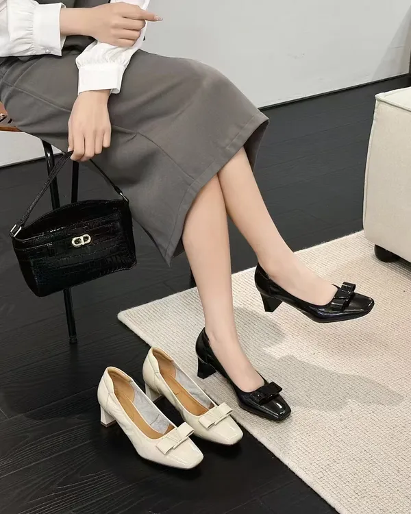 2025春季新款牛漆皮粗跟体型扣蝴蝶结浅口高跟女鞋女瓢鞋202550