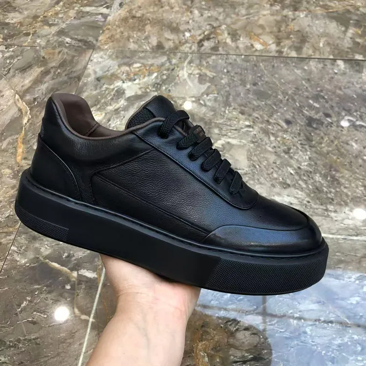 冬季新款男鞋轻质厚底休闲鞋时尚百搭透气舒适一脚蹬男士板鞋3628