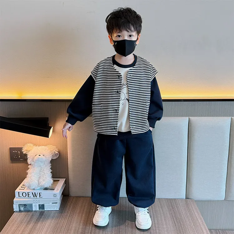 男童卫衣套装秋季2025新款儿童时髦马甲条纹三件套男孩春秋款衣服