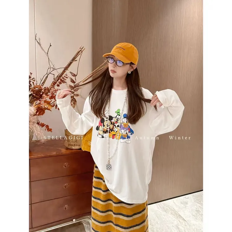 SG / 杨依姗 AW卡通米奇印花圆领长袖T恤T-20252257