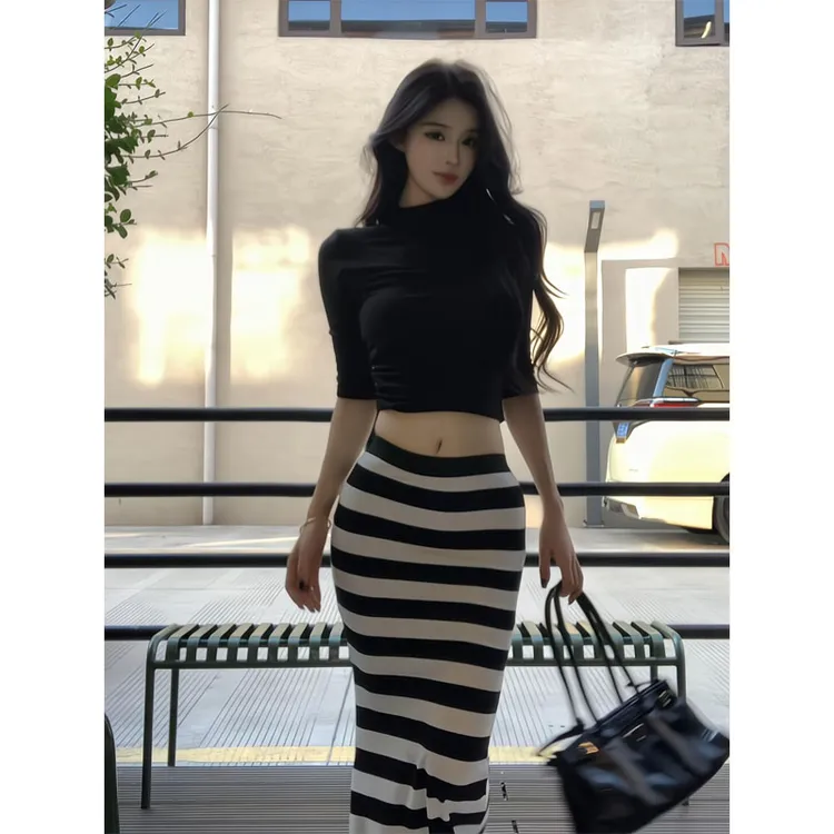 美式甜辣风中袖t恤简约气质上衣黑白条纹撞色半身裙包臀鱼尾长裙