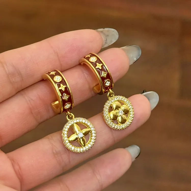 铜合金合成锆石耳饰 E0254 时尚休闲秋冬氛围感老钱风老花耳环