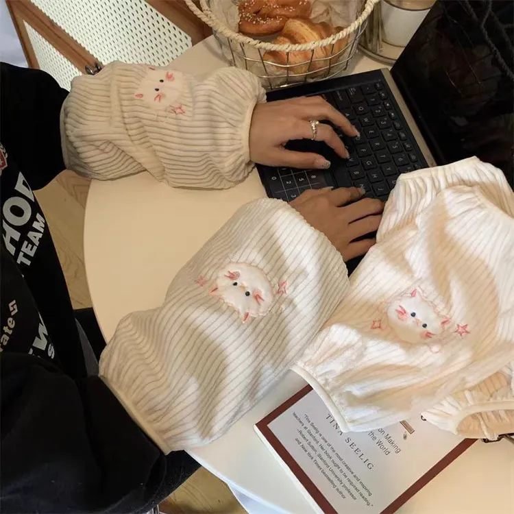 可爱猫咪袖套女秋冬羽绒服防脏办公室卡通护袖学生纯色套袖长款