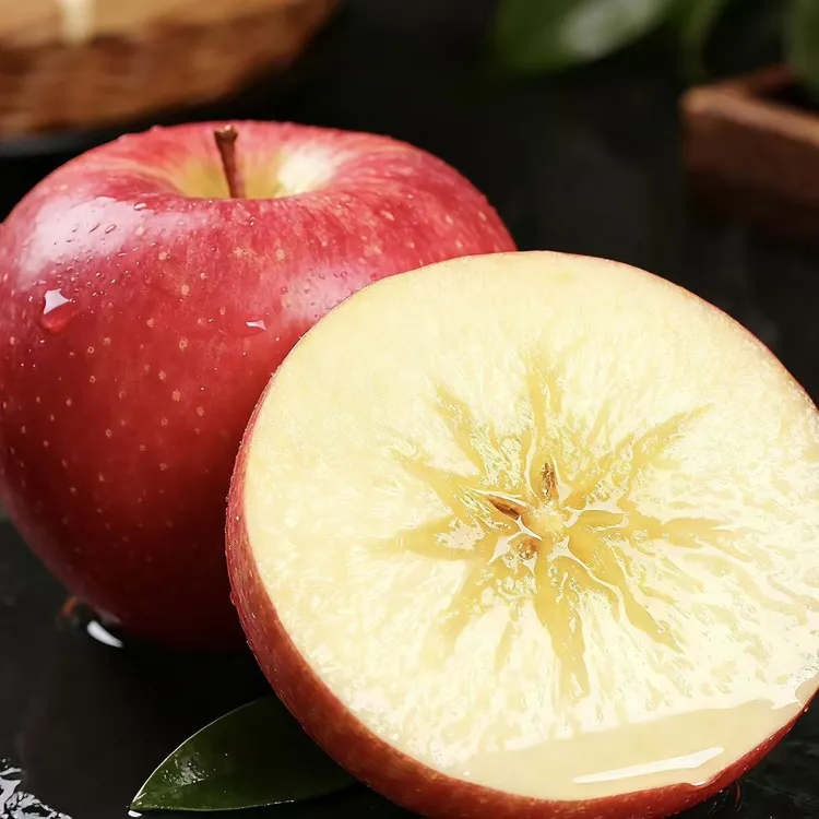 甘肃白银市高海拔，冰糖心红富士丑苹果，新鲜脆甜可口当季水果