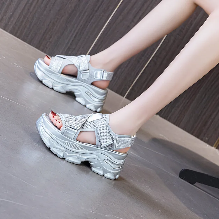 7cm~厚底女夏外穿2025新款水钻魔术贴休闲明星同款百搭鞋子