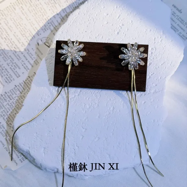 925银耳饰 925银雪花流苏耳环女轻奢高级感长款两戴耳钉耳饰0016