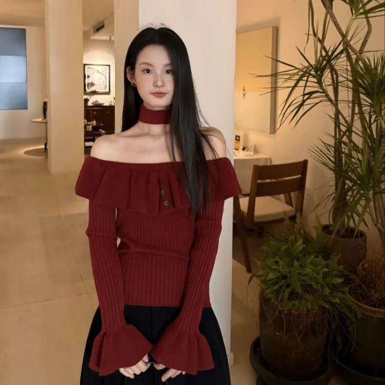 81031 D圣诞限定法式优雅纯欲风一字肩荷叶边针织衫围脖毛衣女