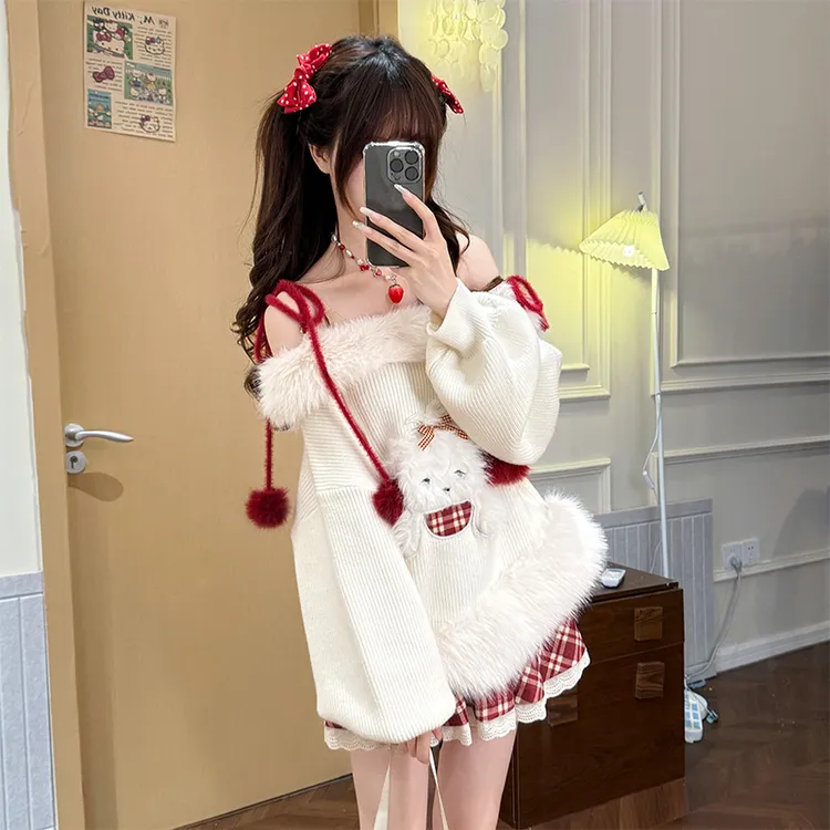 甜莓暖冬 织物猪原创 甜欲风长袖一字肩女秋冬可爱毛绒慵懒感外套