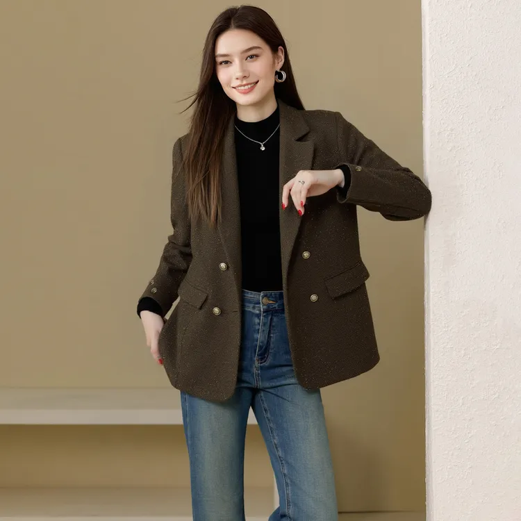 爱朴大码女装时尚简约减龄复古港风慵懒风时尚显瘦短外套女23497