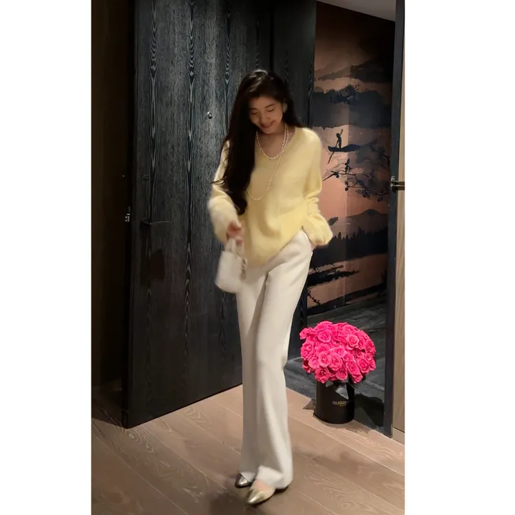 N.COU妮蔻25冬新款时尚气质减龄百搭宽松V领套头针织衫DY10137