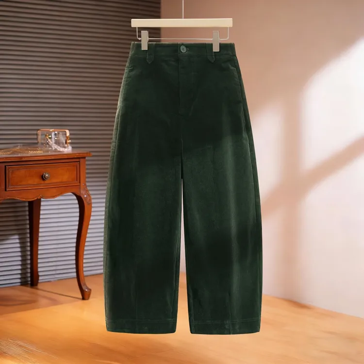 2025年超火的裤子女冬新款灯芯绒直筒裤高腰显瘦梨型身材休闲卫裤
