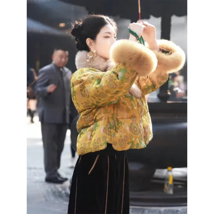 高级感新中式国风外套女2025年冬季新款今年流行爆款复古唐装棉服