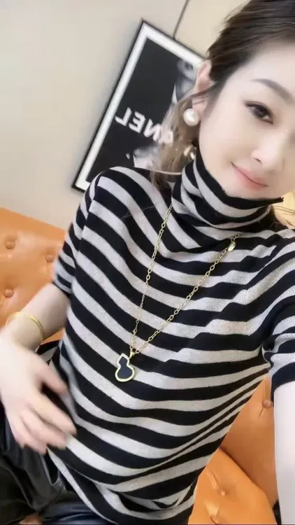 2025高级感复古新款女短袖高领条纹显瘦针织衫百搭减龄T恤上衣