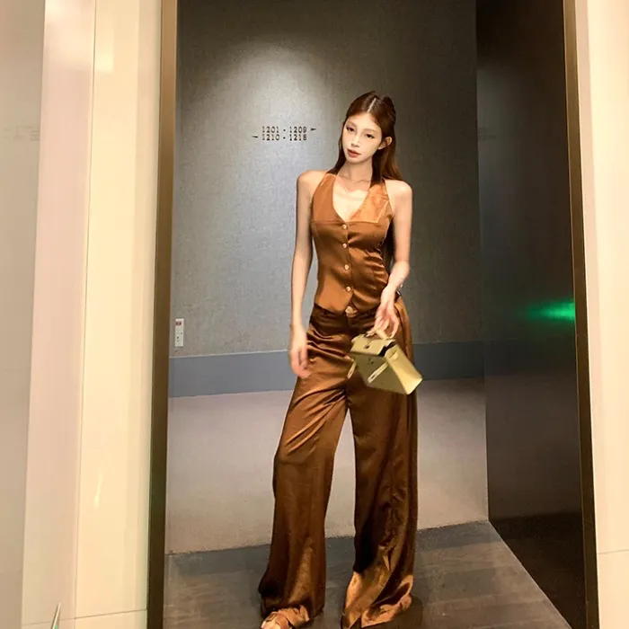 高级感时尚套装气质v领无袖马甲背心女夏季缎面阔腿休闲裤两件套