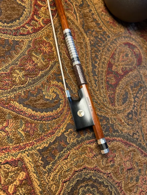 工作室制作小提琴银弓