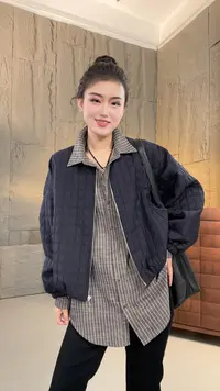 素格【0002】2025年新款巨显瘦轻奢方块豆腐款棉衣女