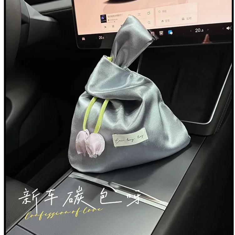 郁金香车载创意竹炭包新车除异味除甲醛车内专用活性碳包净化空气