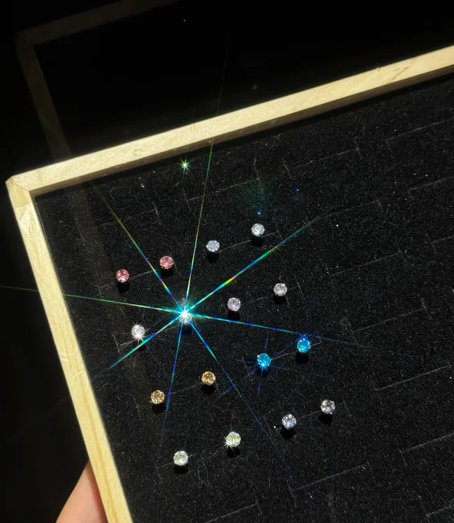 钛钢耳饰 钛钢耳饰 4mm华子亏米浮力四支耳钉 百搭耳钉