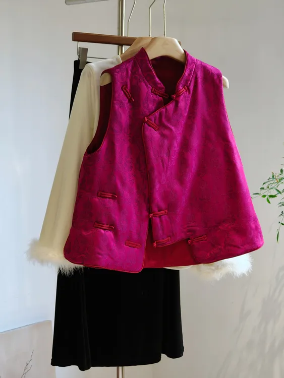 高端新中式国风立领马甲秋冬女夹棉盘扣斜襟改良唐装玫红缎面复古