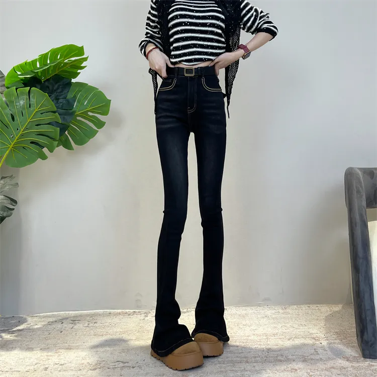秋冬加绒高腰弹力百搭设计感马蹄裤女迪否2025新款修身显瘦牛仔裤