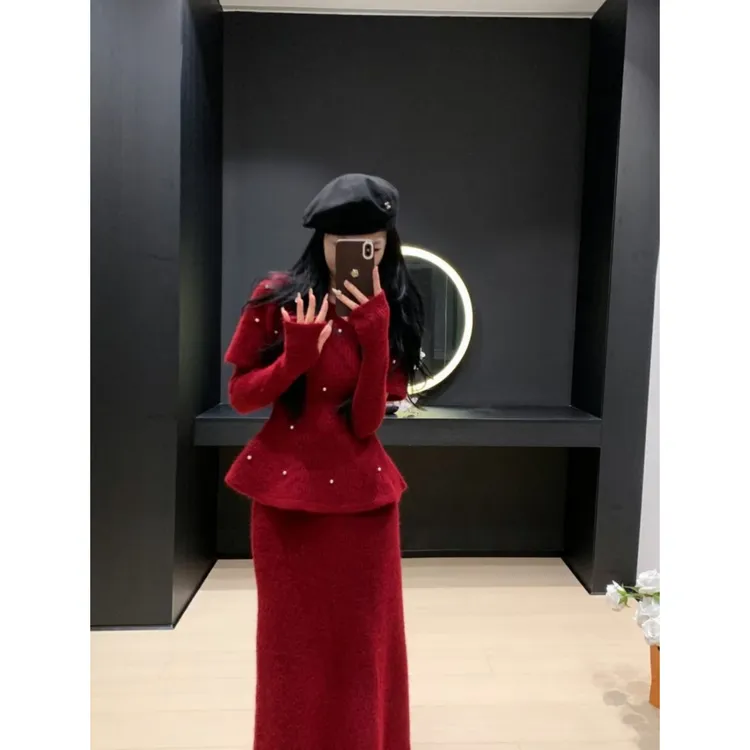 温柔风设计感钉珠针织三件套秋冬韩系设计感鱼尾针织袖套毛衣套装