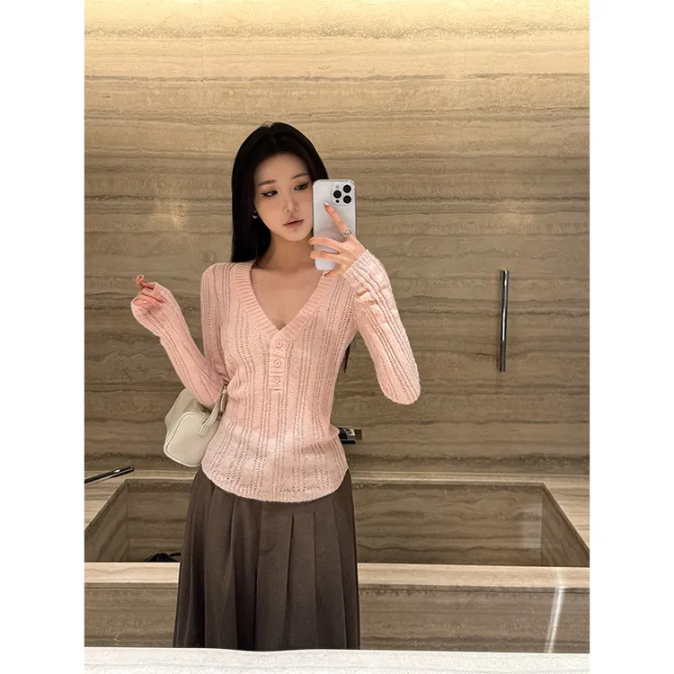 WRXS 显瘦V领长袖女毛针织衫秋冬季设计感小众韩系温柔风上衣