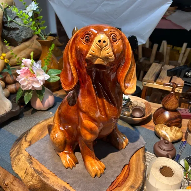 香樟木十二生肖拉布拉多犬摆件可爱手工雕刻狗狗家居装饰摆件整木