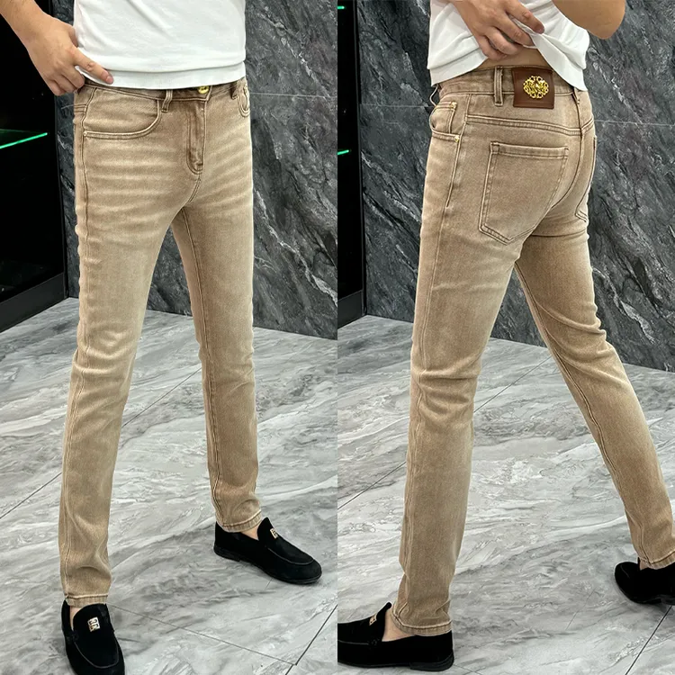 秋季新款高品质修身小脚裤男士欧货简约牛仔裤青年帅气显瘦直筒裤