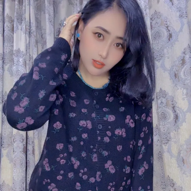 常规女装女针织印花圆领开衫毛衣针织衫