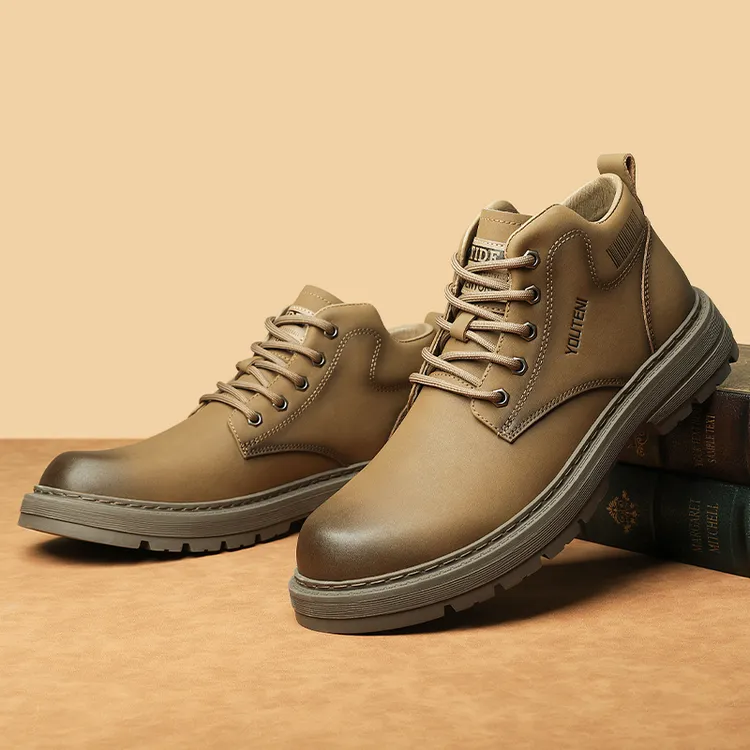 2025年秋冬季新款防滑保暖厚款时尚商务马丁靴英伦风靴子复古