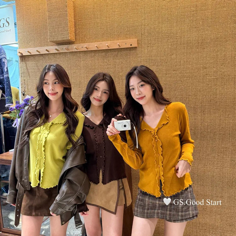 ZB#甜辣妹修身显瘦内搭针织衫秋冬季法式纯欲木耳边翻领长袖毛衣