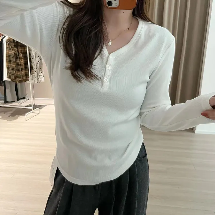 大码200斤韩系纯欲风V领排扣长袖t恤女春季收腰遮肚百搭打底衫ins