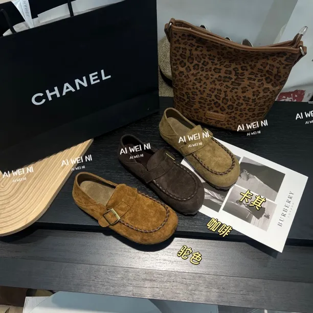 AIWEINI 咖啡小面包~踩跟小金扣内增高厚底休闲勃肯鞋女乐福鞋