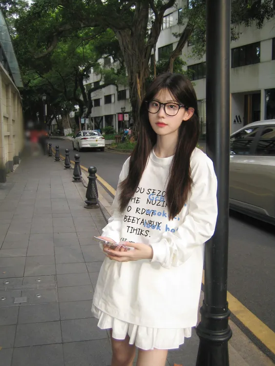 胖mm大码ins风韩系慵懒休闲白色薄款内搭打底衫秋季独特长袖t恤女