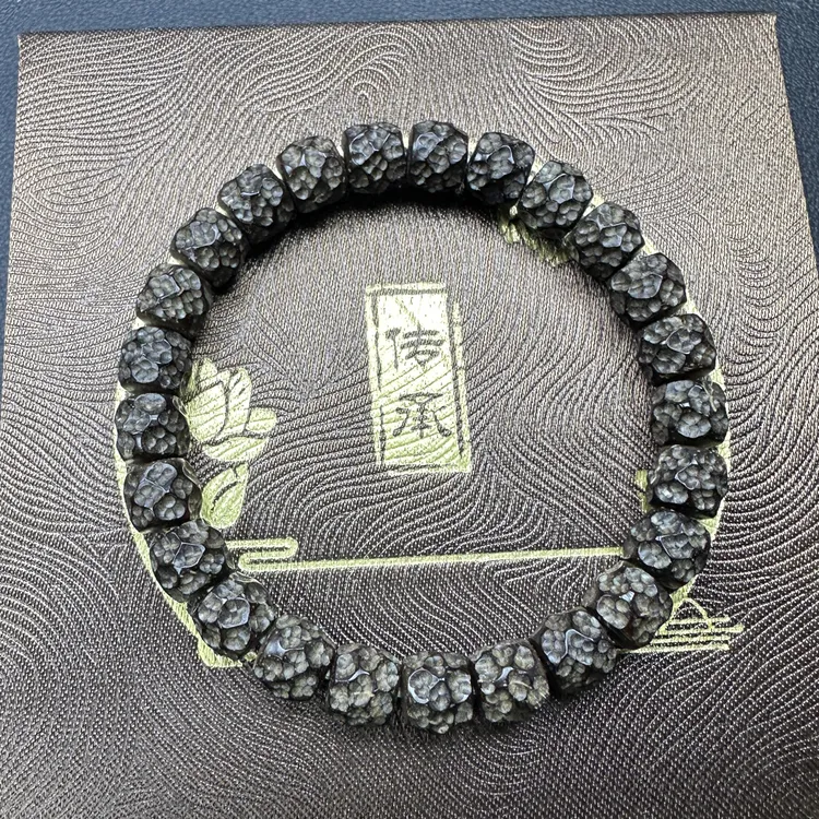 印尼原生态椰蒂9×8恶鬼无相