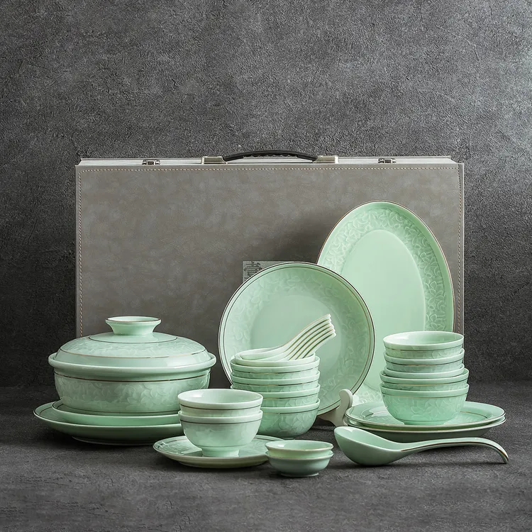 2025新款特别好看的精致高颜值新中式高级感的家用的陶瓷碗碟套装